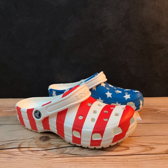 Classic Crocs American Flag Clog 🇺🇸 - Picture 1 of 16